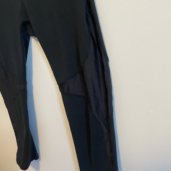 Fabletics Capris - Picture 2 of 3